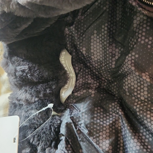 R.J. Classics Women's Gray Puffer Vest Size Small - Picture 3 of 3